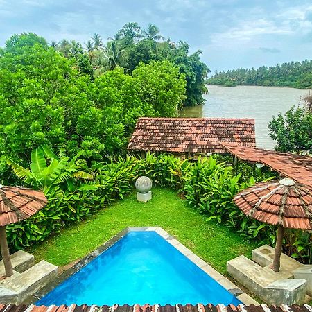 Waterland Hotel Negombo Exterior photo